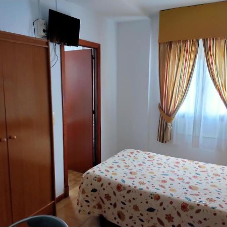 Hostal Casa Pepe Таусте Экстерьер фото